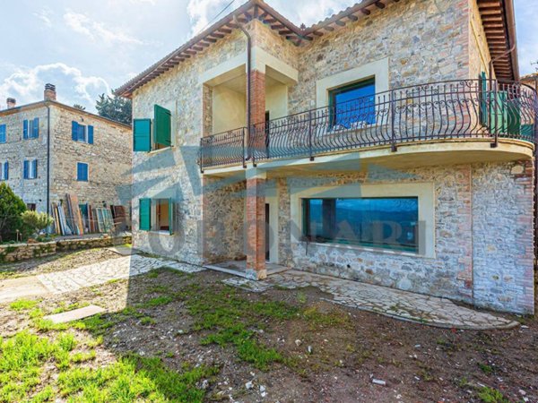 intera palazzina in vendita a Baschi