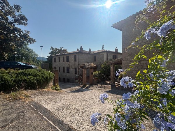 appartamento in vendita a Baschi