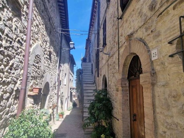 appartamento in vendita a Baschi