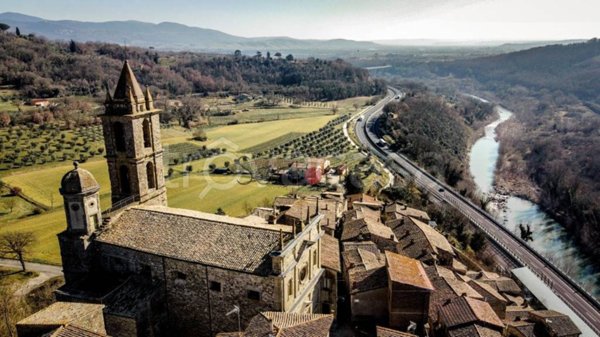 appartamento in vendita a Baschi