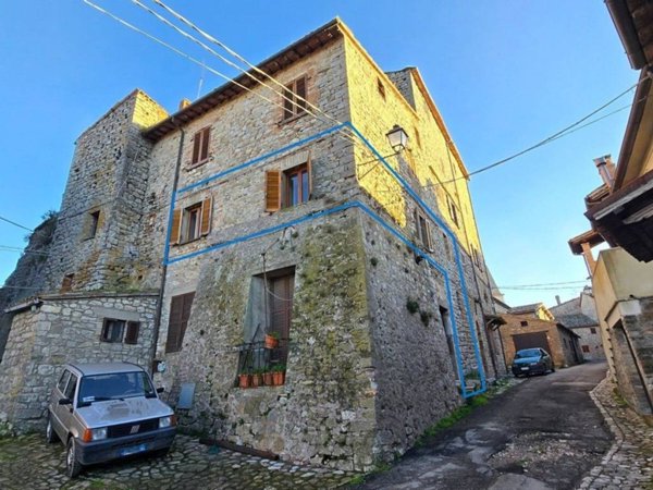 appartamento in vendita a Baschi