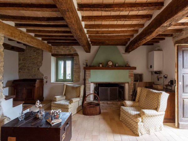 casale in vendita a Baschi