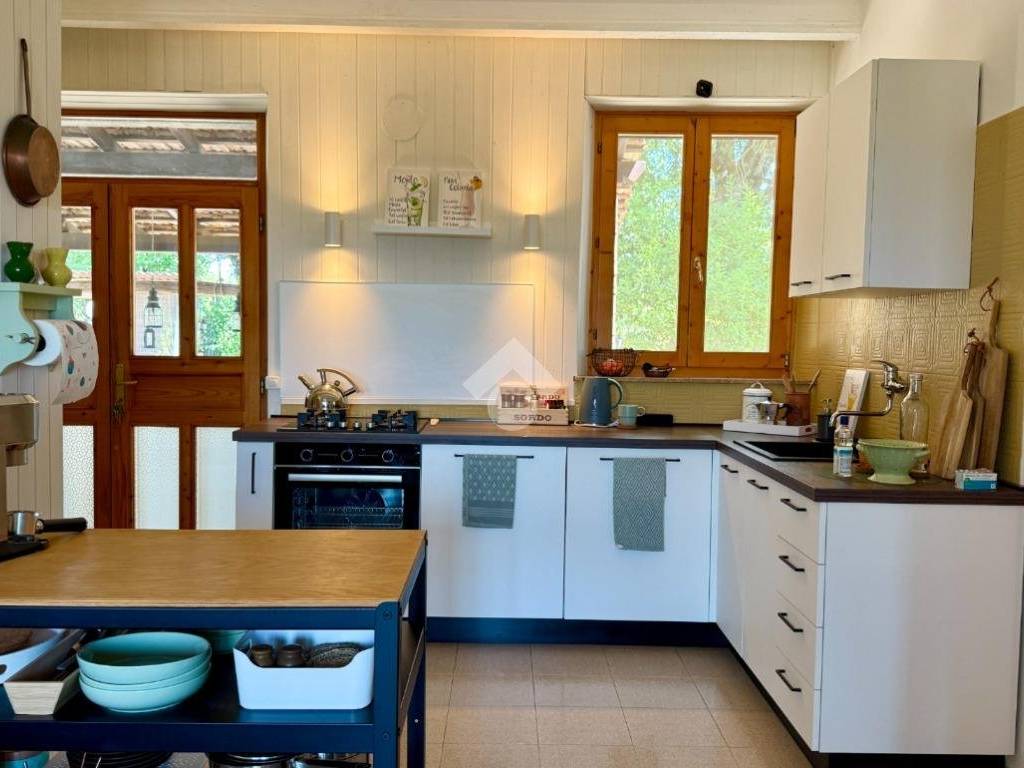 casa indipendente in vendita a Baschi