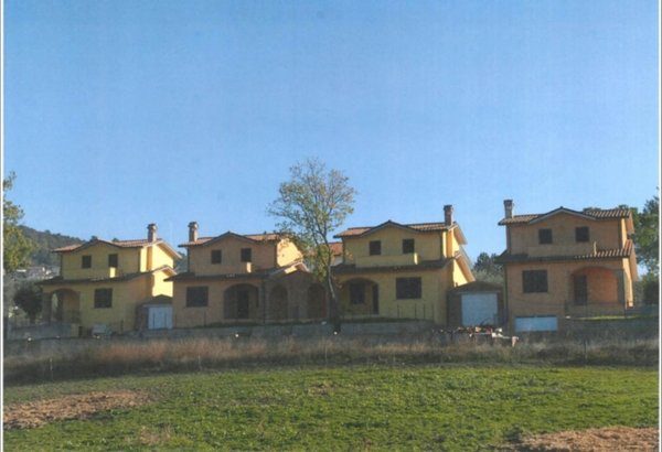 casa indipendente in vendita a Calvi dell'Umbria
