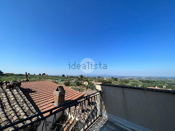 appartamento in vendita a Calvi dell'Umbria in zona Poggiolo
