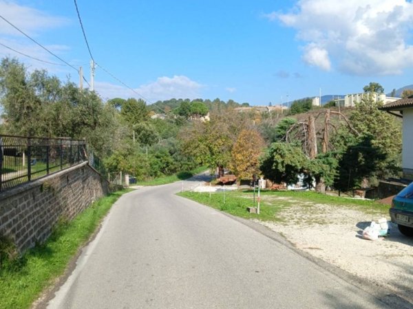 casa indipendente in vendita a Calvi dell'Umbria