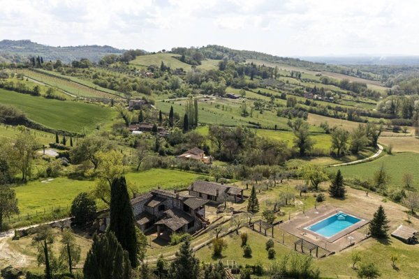 casale in vendita a Calvi dell'Umbria