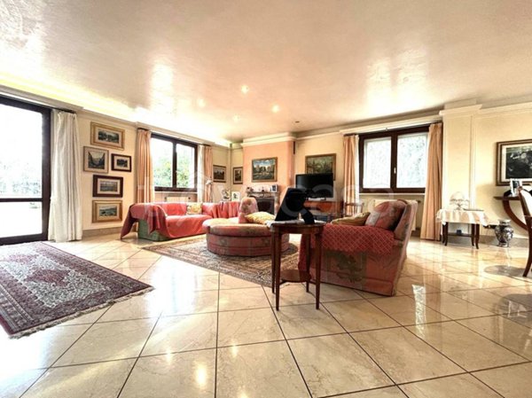 casa indipendente in vendita a Calvi dell'Umbria