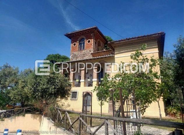 casa indipendente in vendita a Calvi dell'Umbria