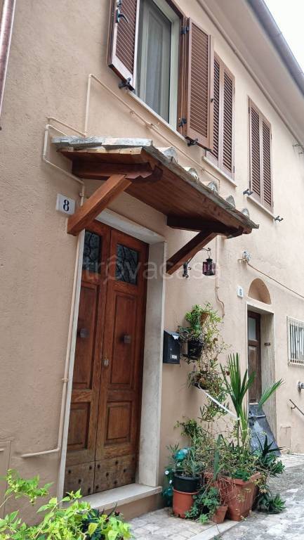 appartamento in vendita a Calvi dell'Umbria