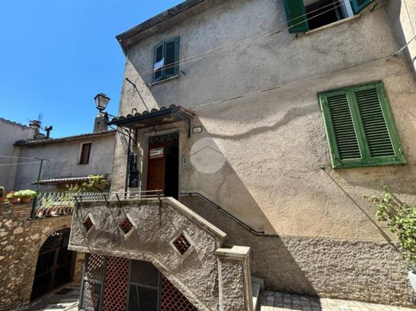 appartamento in vendita a Calvi dell'Umbria