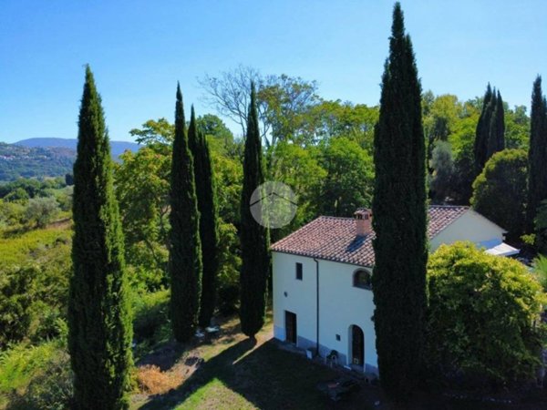casa indipendente in vendita a Calvi dell'Umbria in zona Santa Maria della Neve