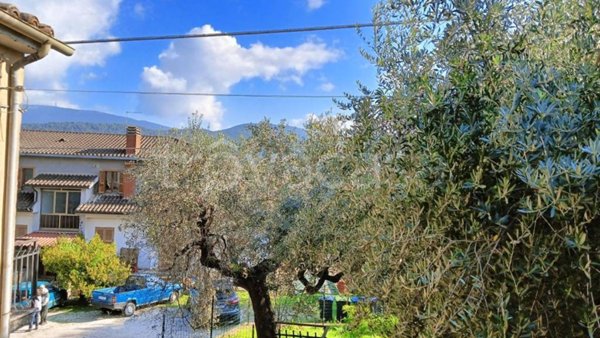 casa indipendente in vendita a Calvi dell'Umbria in zona Santa Maria della Neve