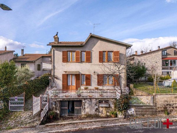 casa indipendente in vendita a Castel Giorgio