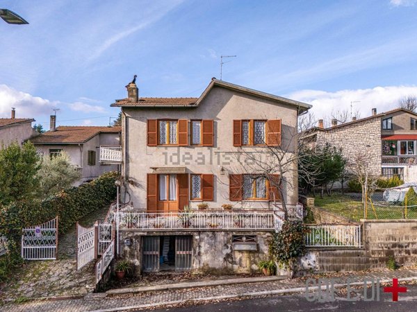 casa indipendente in vendita a Castel Giorgio