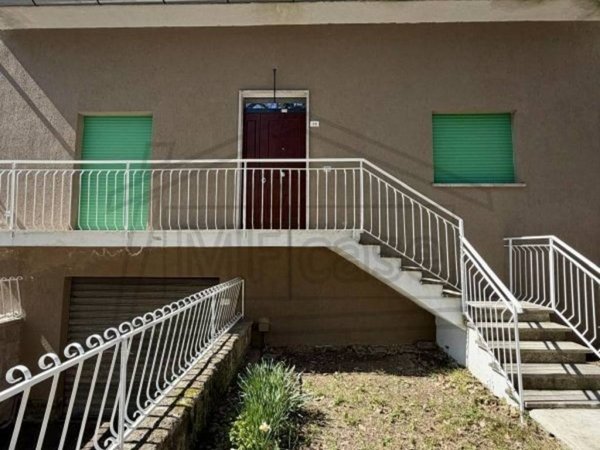 casa indipendente in vendita a Castel Giorgio