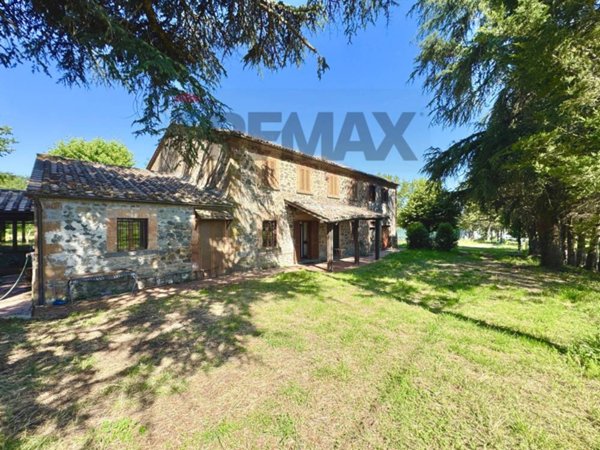 casa indipendente in vendita a Castel Giorgio