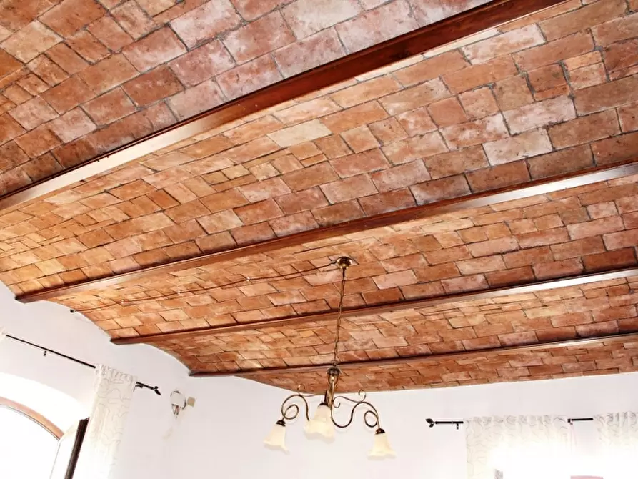 appartamento in vendita a Castel Viscardo in zona Monterubiaglio