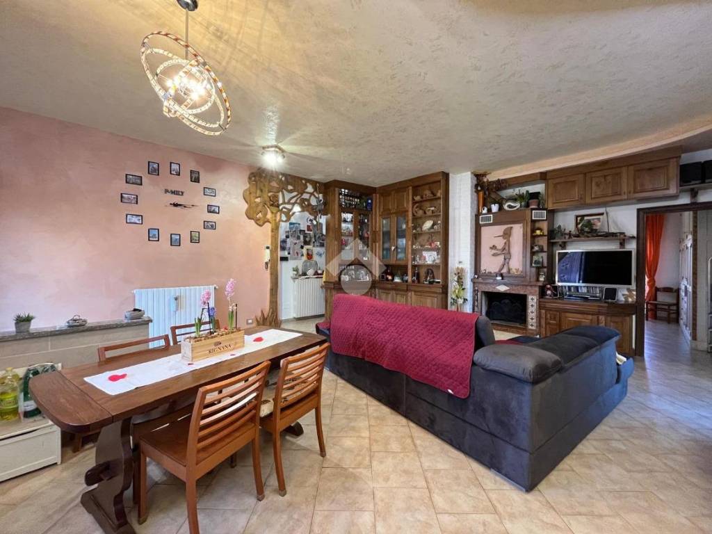 appartamento in vendita a Castel Viscardo in zona Le Prese