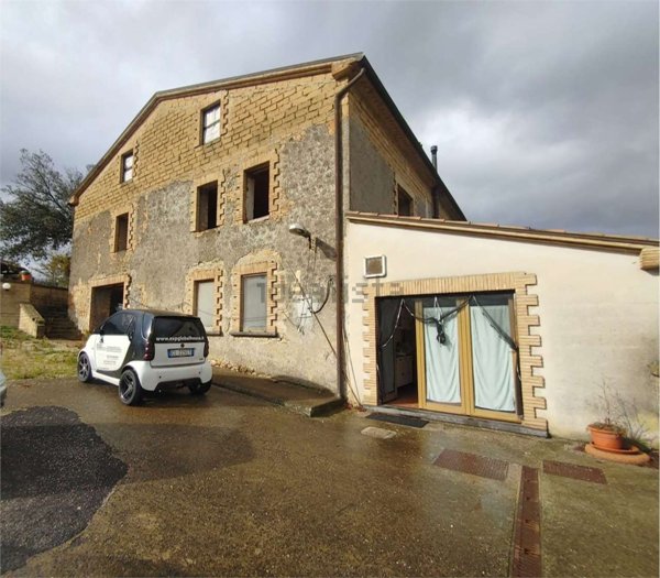 casale in vendita a Castel Viscardo