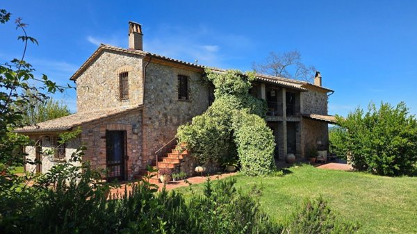casale in vendita a Castel Viscardo in zona Viceno