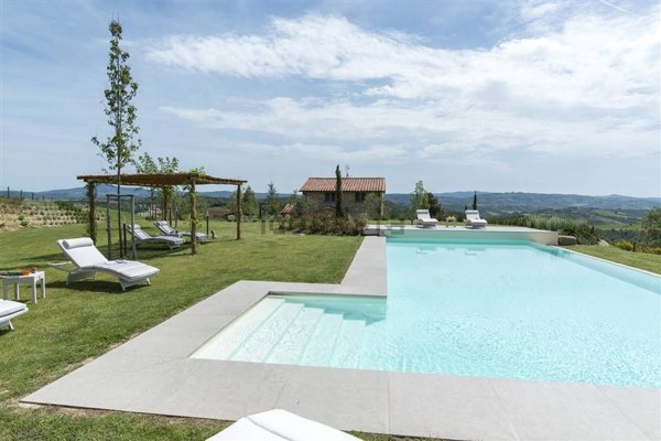 casa indipendente in vendita a Fabro