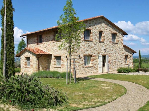 casa indipendente in vendita a Fabro