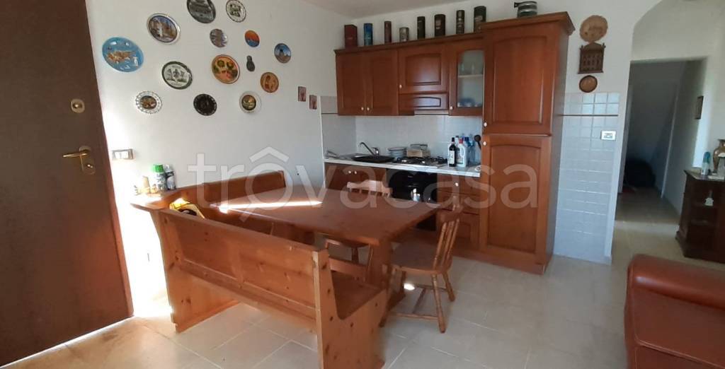 casa indipendente in vendita a Fabro