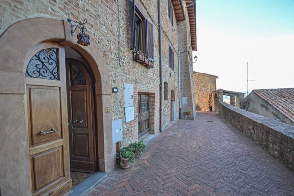casa indipendente in vendita a Fabro