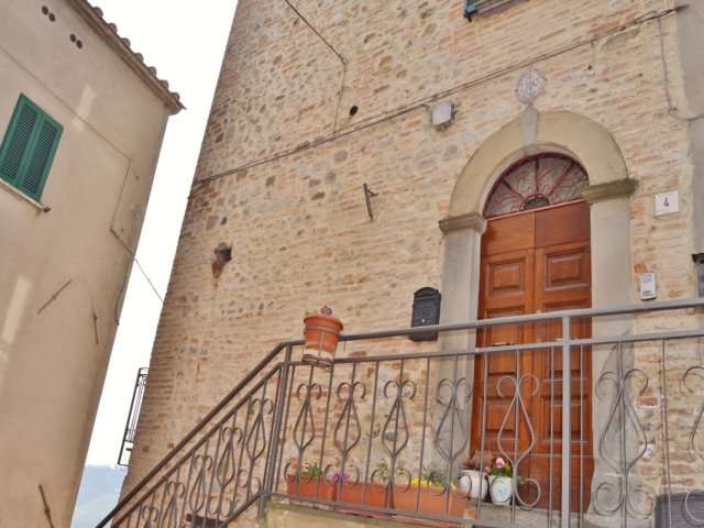 casa indipendente in vendita a Fabro