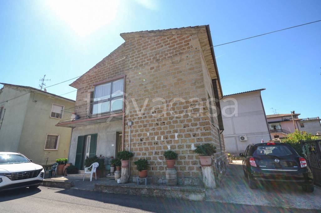 appartamento in vendita a Fabro in zona Fabro Scalo