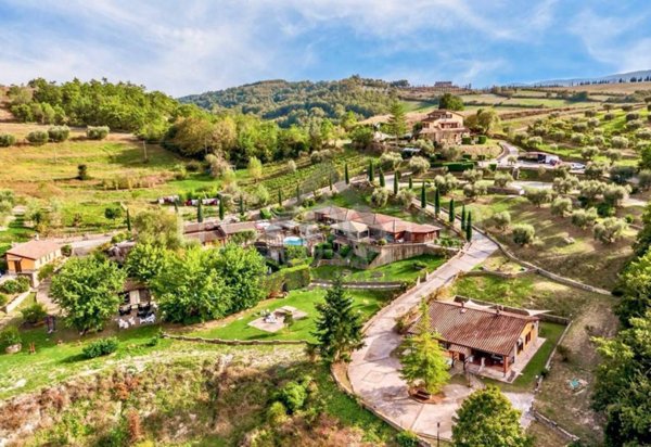 villa in vendita a Fabro
