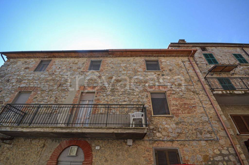 appartamento in vendita a Fabro in zona Carnaiola