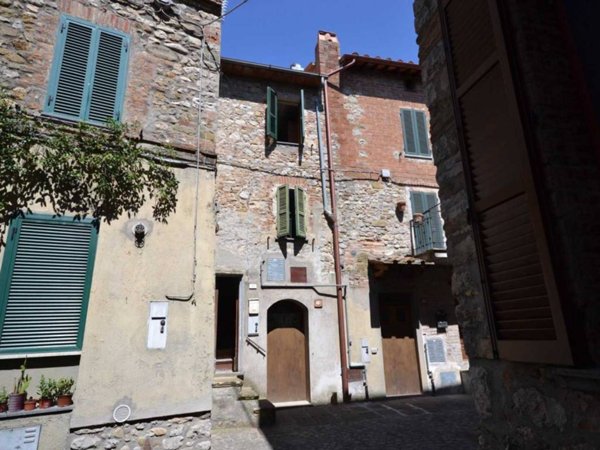 casa indipendente in vendita a Fabro in zona Carnaiola