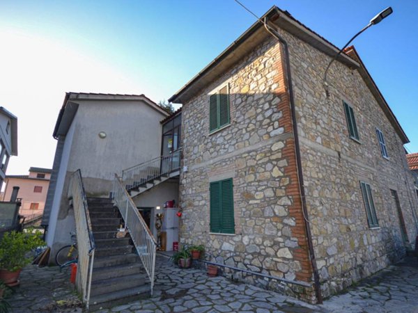 appartamento in vendita a Fabro in zona Fabro Scalo