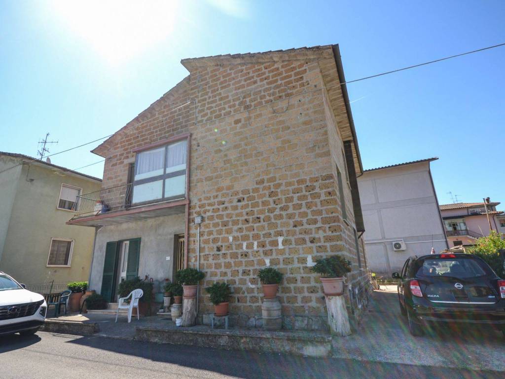 appartamento in vendita a Fabro in zona Fabro Scalo