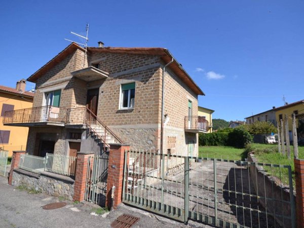 casa indipendente in vendita a Fabro in zona Fabro Scalo