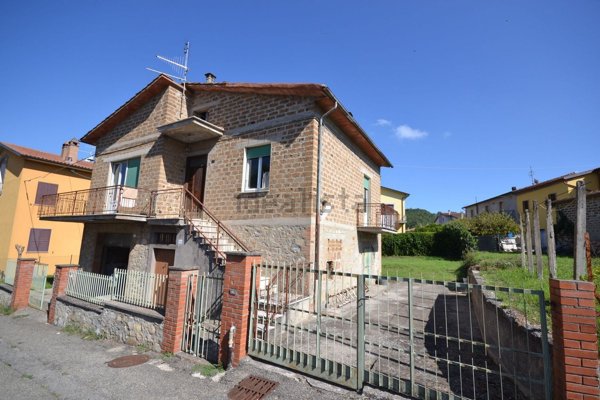 casa indipendente in vendita a Fabro in zona Fabro Scalo