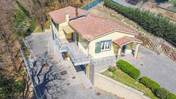 casa indipendente in vendita a Fabro in zona Fabro Scalo