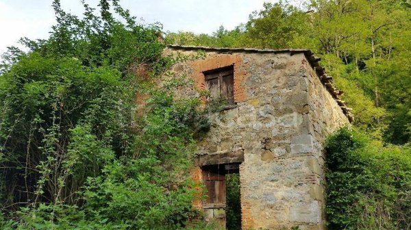 intera palazzina in vendita a Fabro