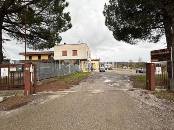 intera palazzina in vendita a Fabro in zona Fabro Scalo