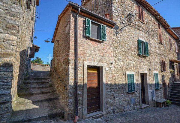 casa indipendente in vendita a Fabro in zona Fabro Scalo