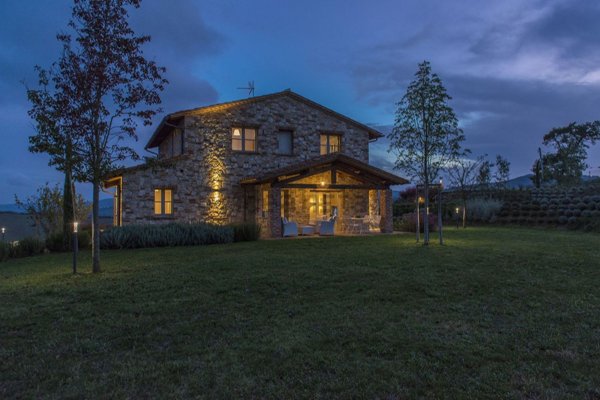 casale in vendita a Fabro