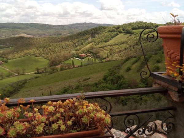 casa indipendente in vendita a Fabro