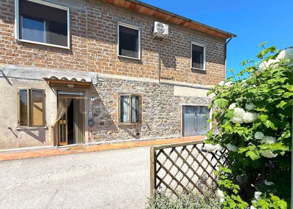 appartamento in vendita a Fabro in zona Fabro Scalo