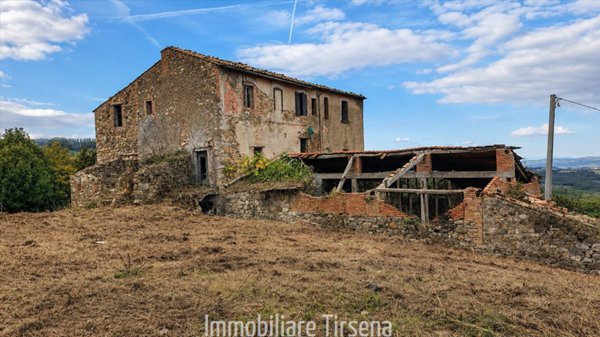 casa indipendente in vendita a Fabro