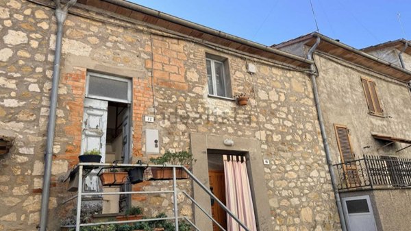 appartamento in vendita a Fabro in zona Carnaiola