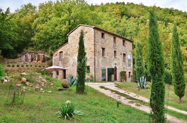 casa indipendente in vendita a Fabro in zona Fabro Scalo
