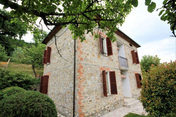 casa indipendente in vendita a Fabro in zona Fabro Scalo