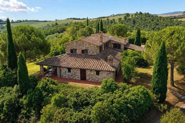 casa indipendente in vendita a Fabro